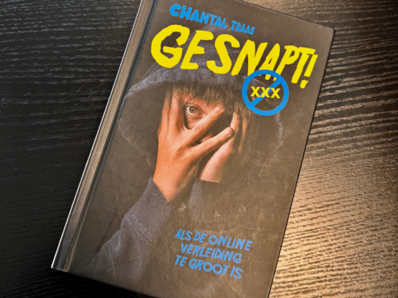 Recensie Gesnapt!